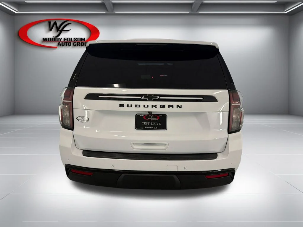 Used 2024 White Chevrolet Z71 image 7