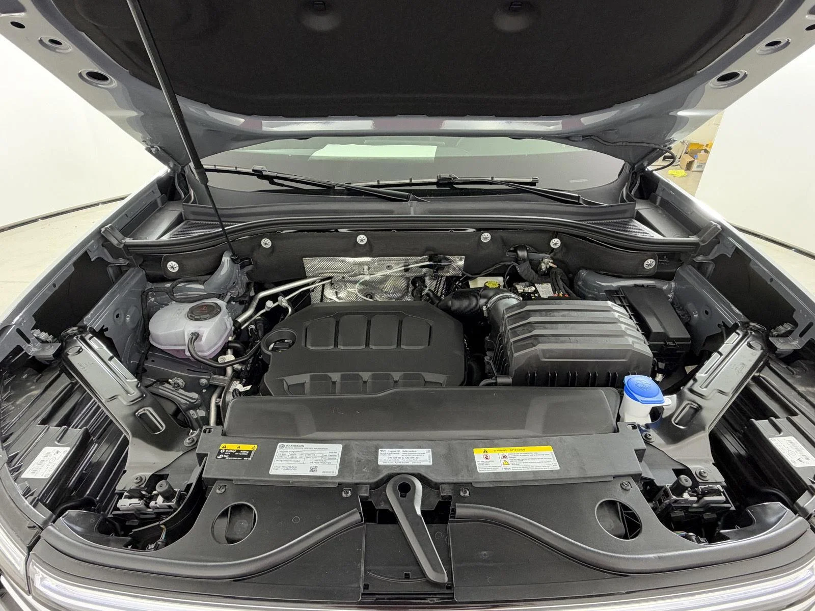 New 2026 Pure Gray Volkswagen 2.0T SE w/Technology image 12