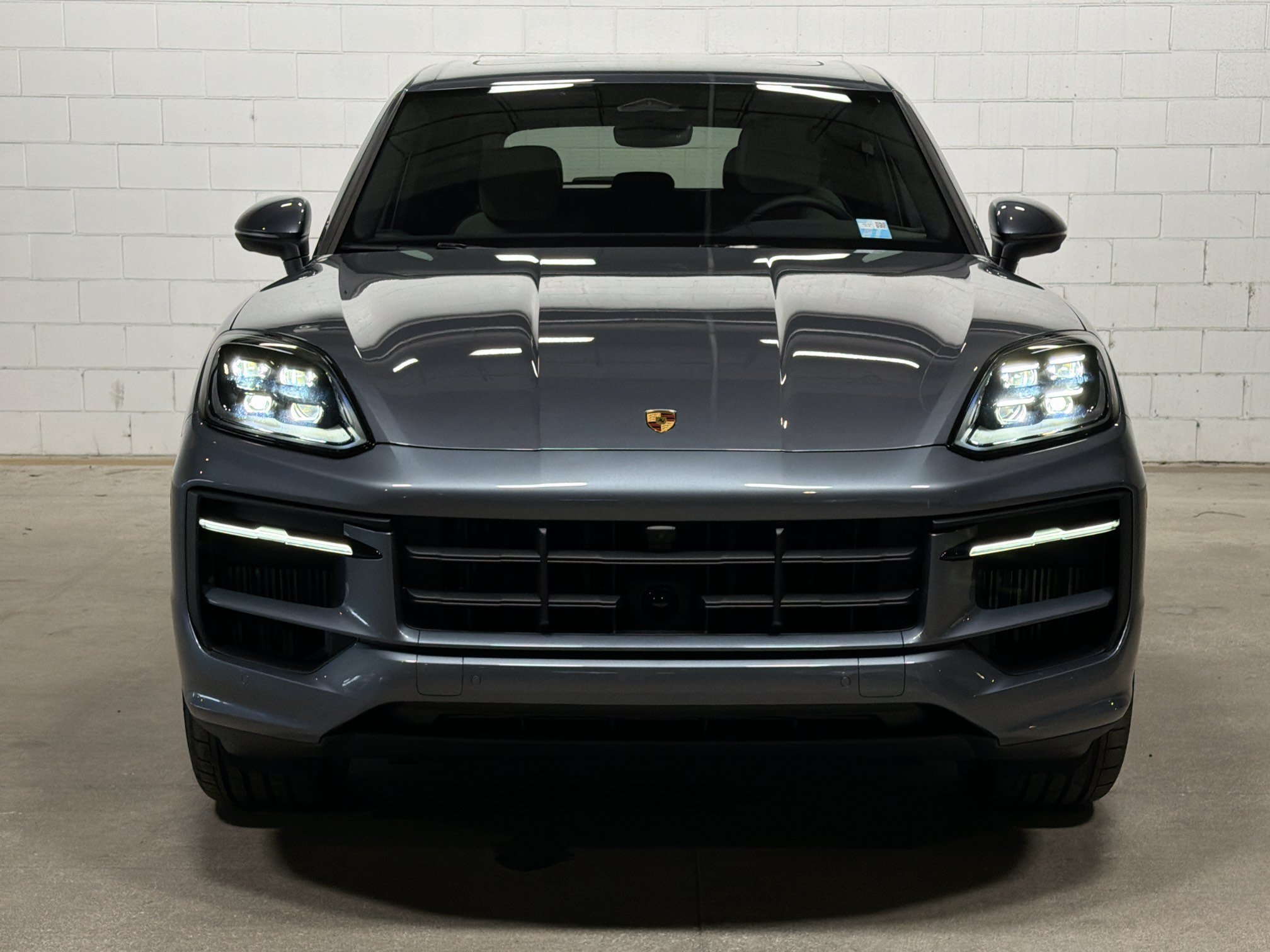 New 2026 Vanadium Grey Metallic Porsche S image 9