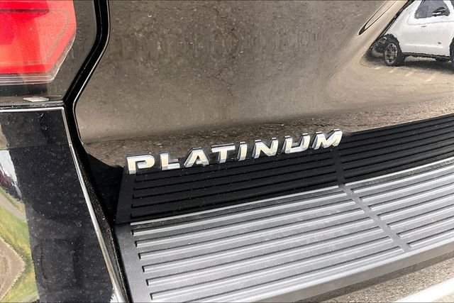 Used 2019 Black Ford Platinum image 30