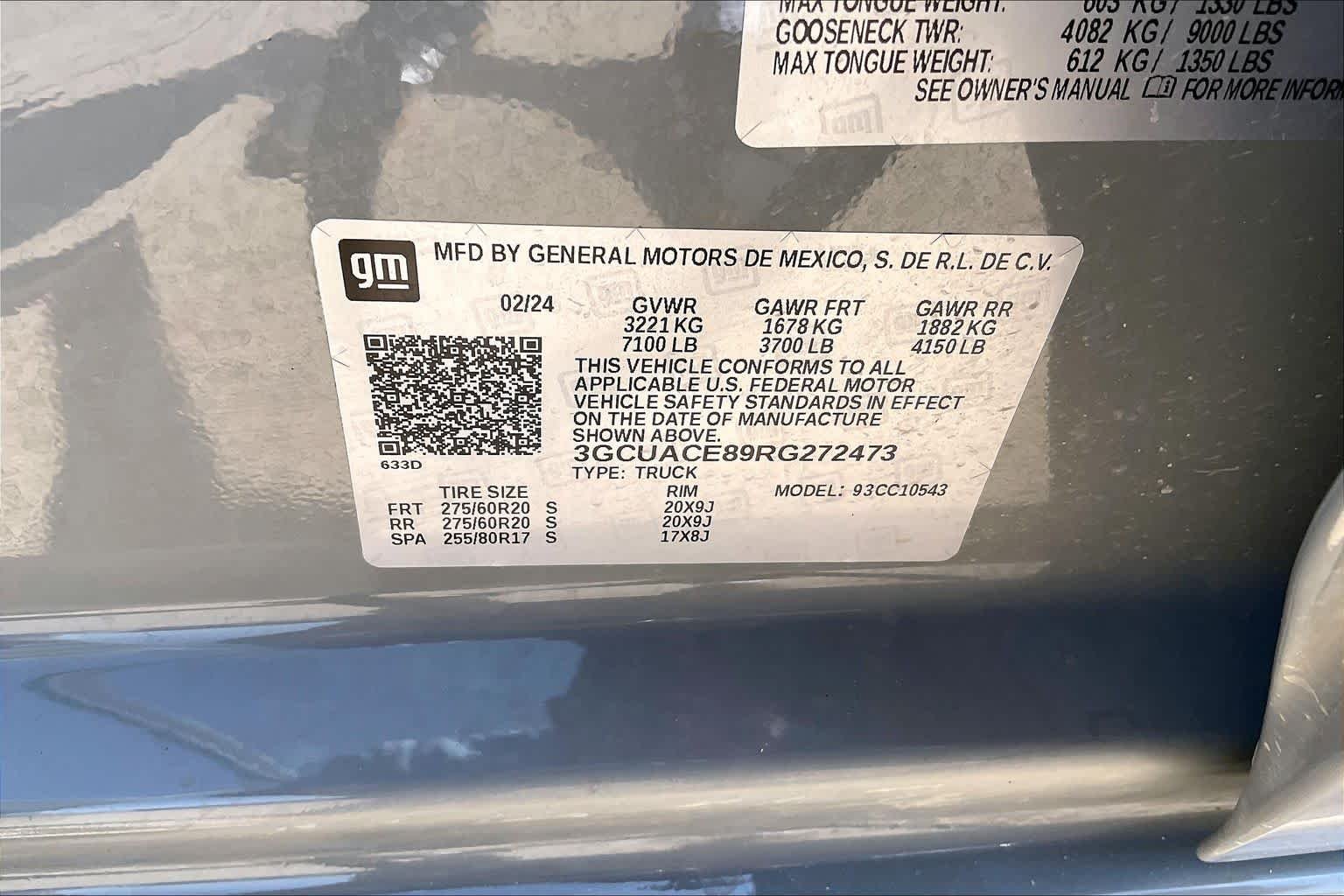 Used 2024 Slate Gray Metallic Chevrolet LT image 32