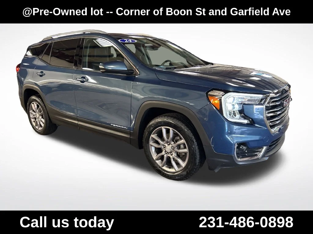 Used 2024 Blue GMC SLT image 7