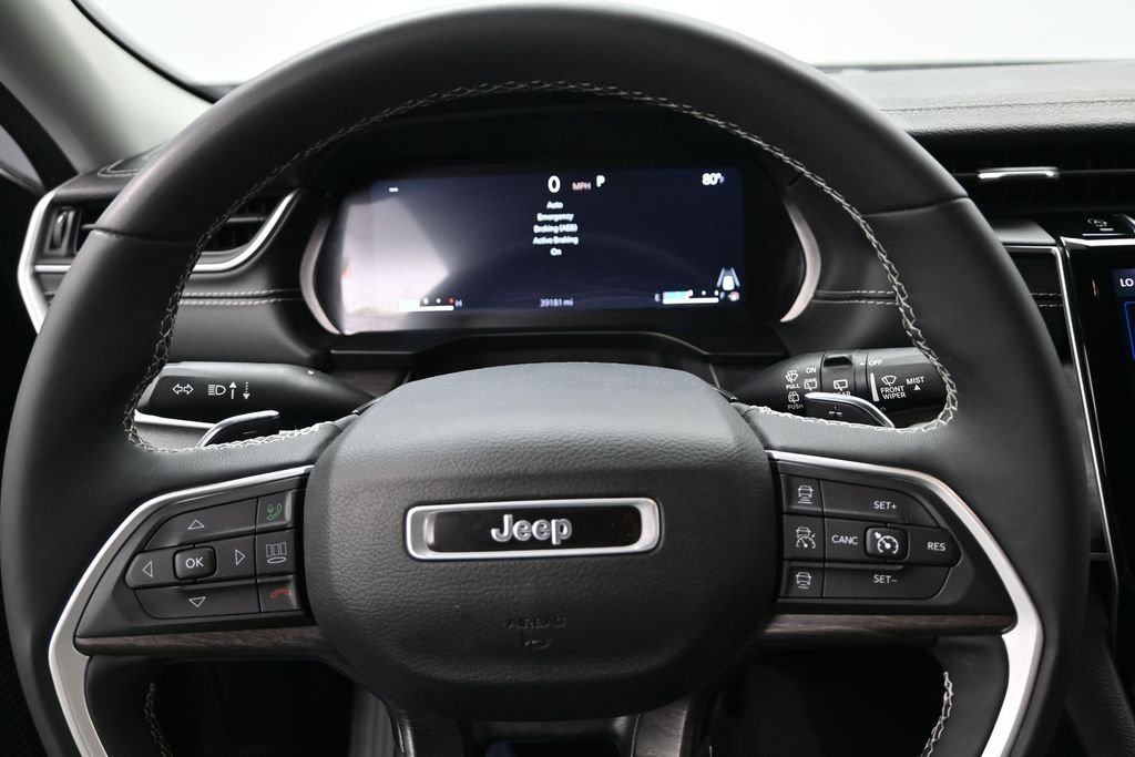 Used 2023 Gray Jeep Limited image 11