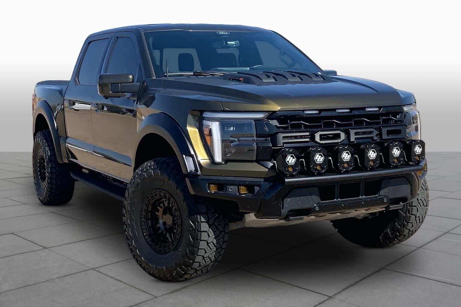 Used 2024 Shelter Green Ford Raptor image 3