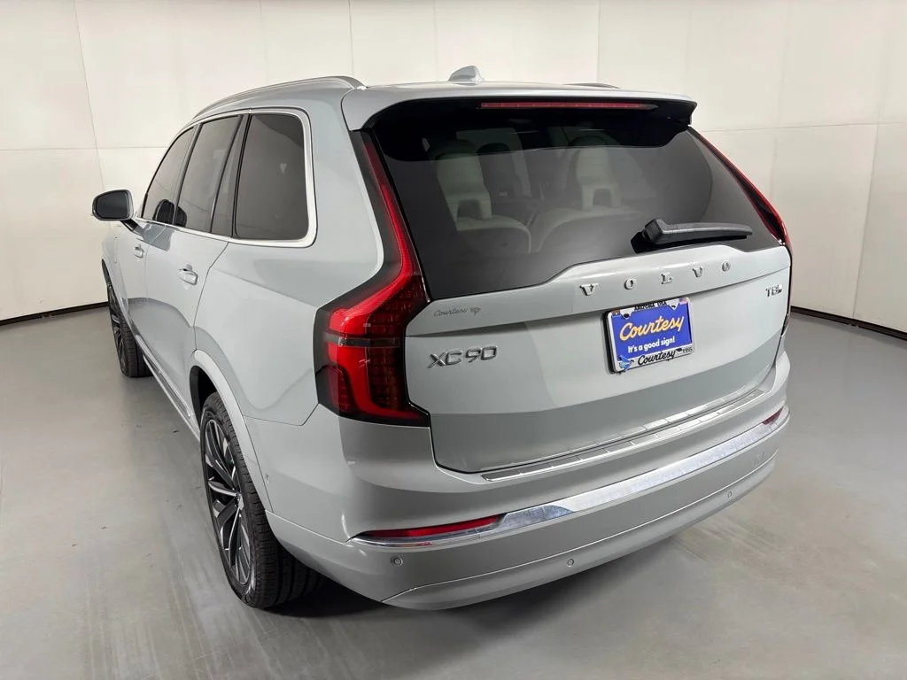 New 2026 Vapour Grey Volvo Ultra image 5