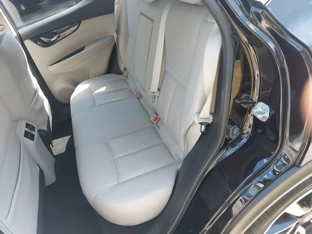 Used 2017 Black Nissan SL image 14