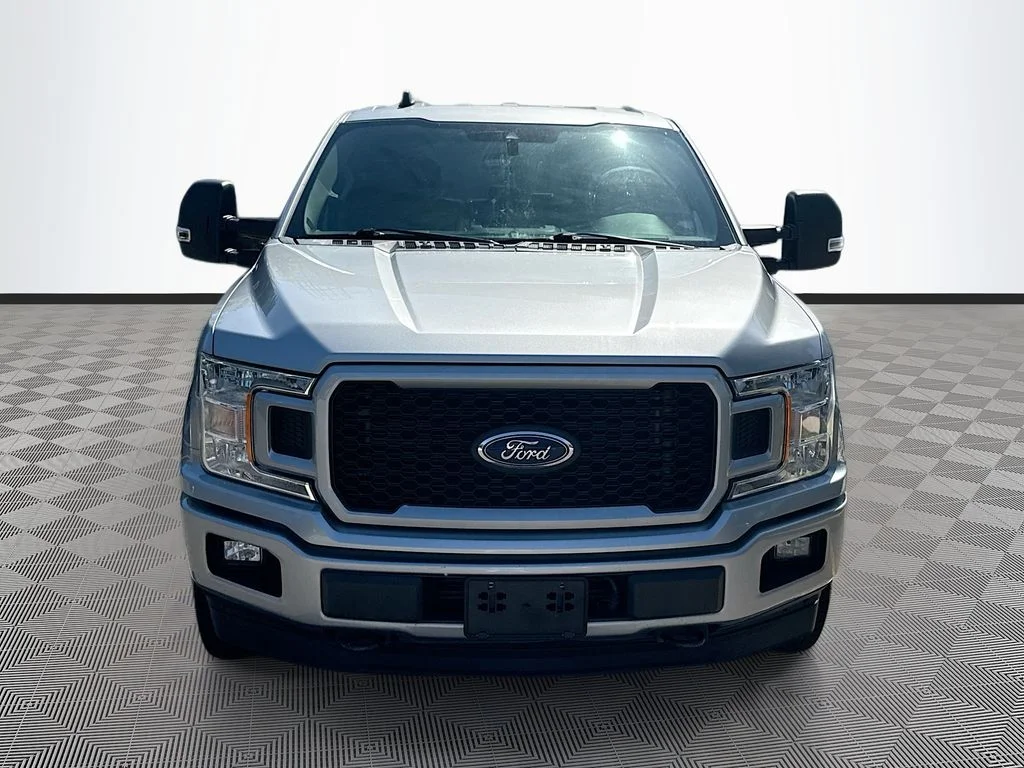 Used 2020 Silver Ford XL image 2