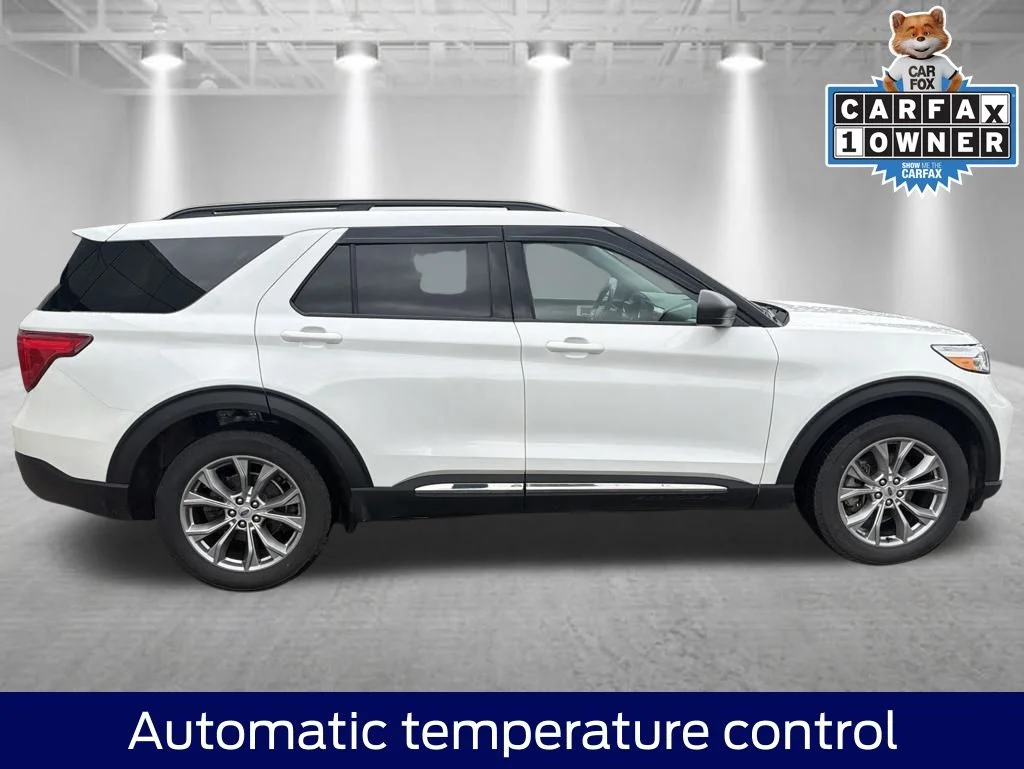 Certified Used 2023 White Metallic Ford XLT image 11