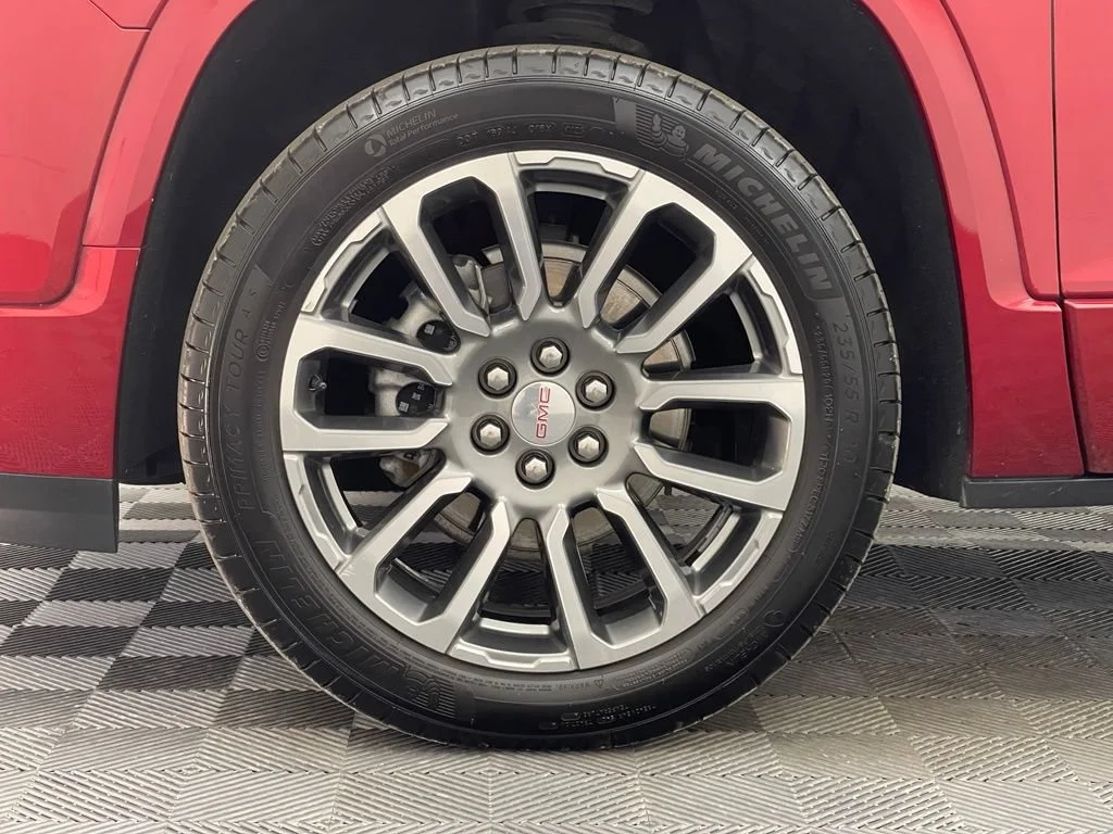 Used 2021 CAYENNE RED TINTCOAT GMC Denali image 17