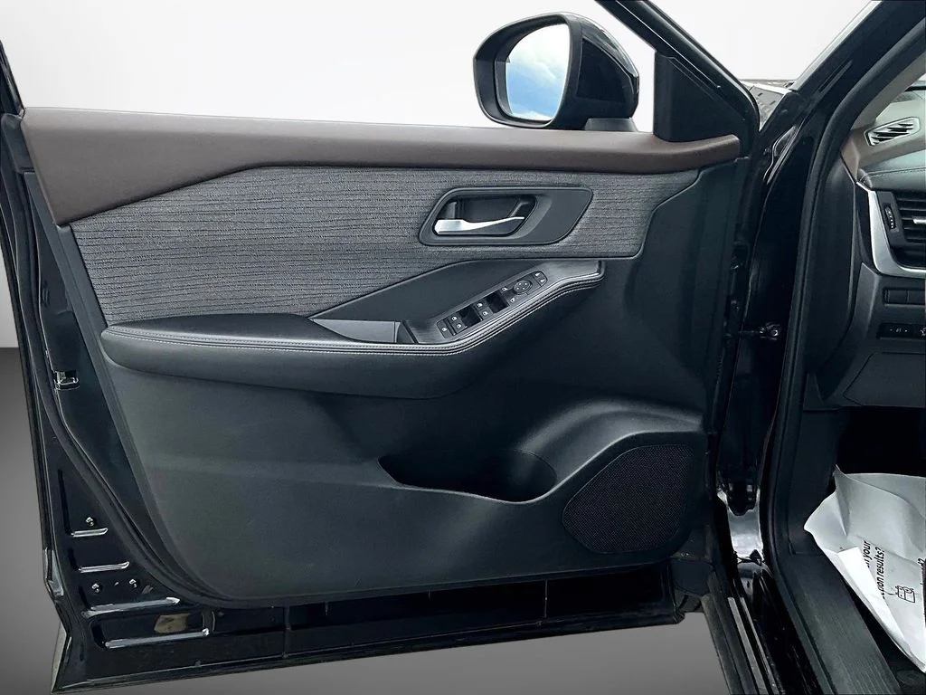 Used 2023 Black Nissan SV image 20