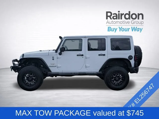 Used 2014 Bright White Clearcoat Jeep Unlimited Sahara image 4