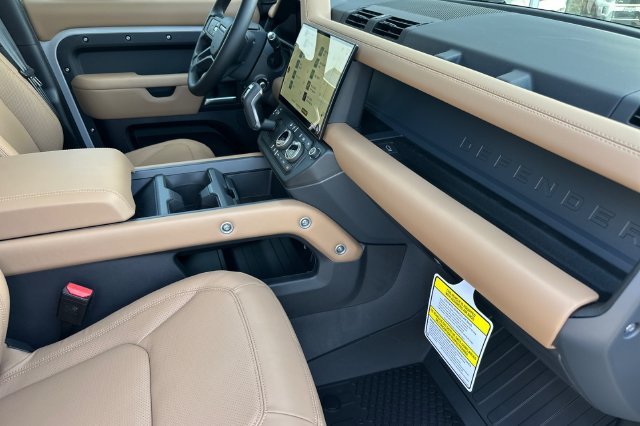 New 2026 Borasco Grey Land Rover X-Dynamic SE image 14