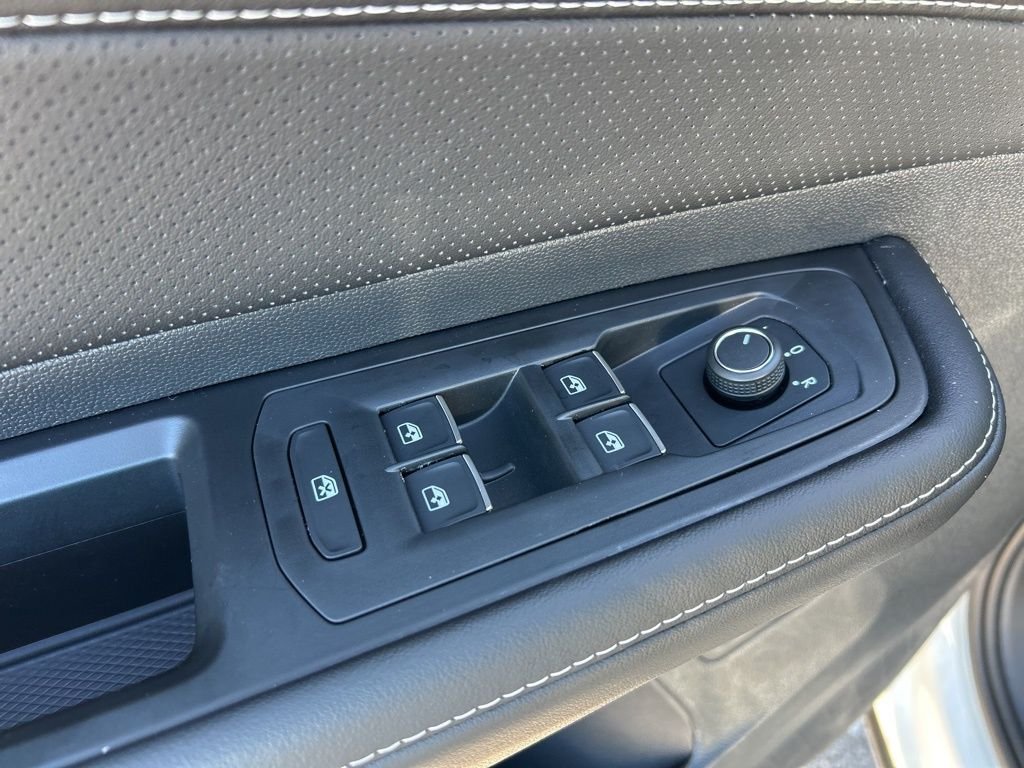 2026 Volkswagen Atlas SE w/Tech - Photo 13
