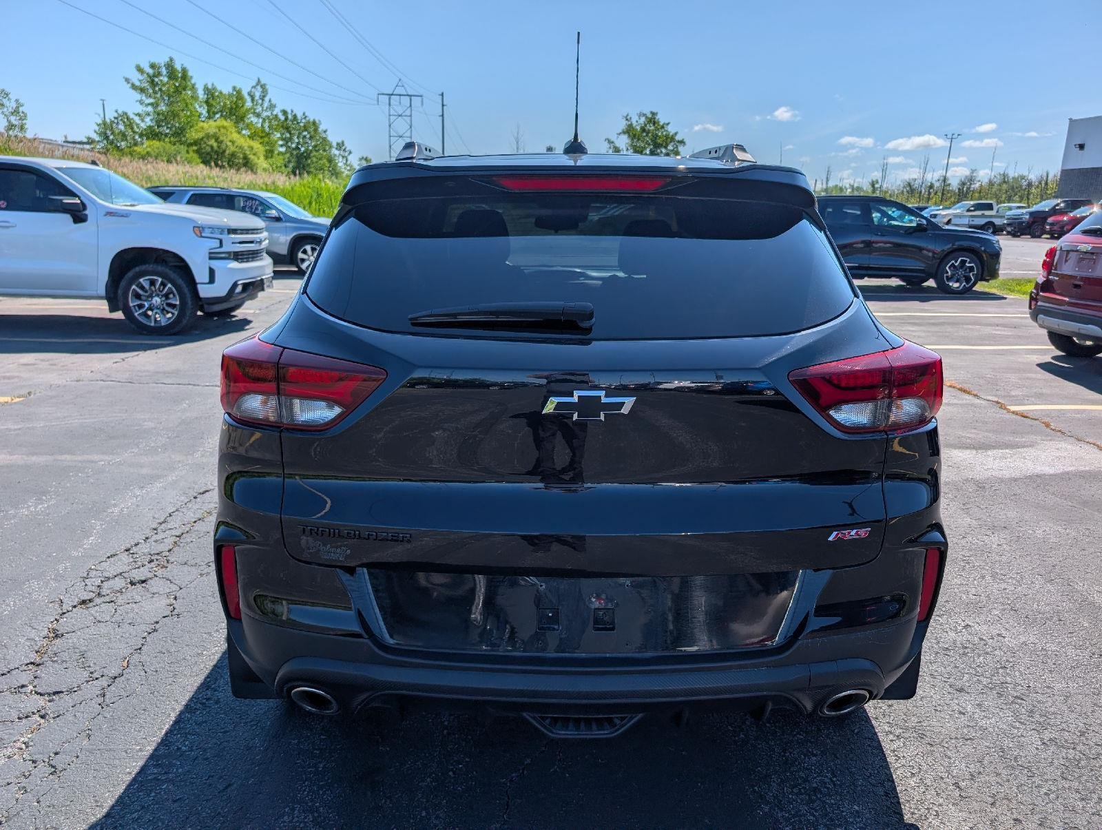Used 2022 Mosaic Black Metallic Chevrolet RS image 8