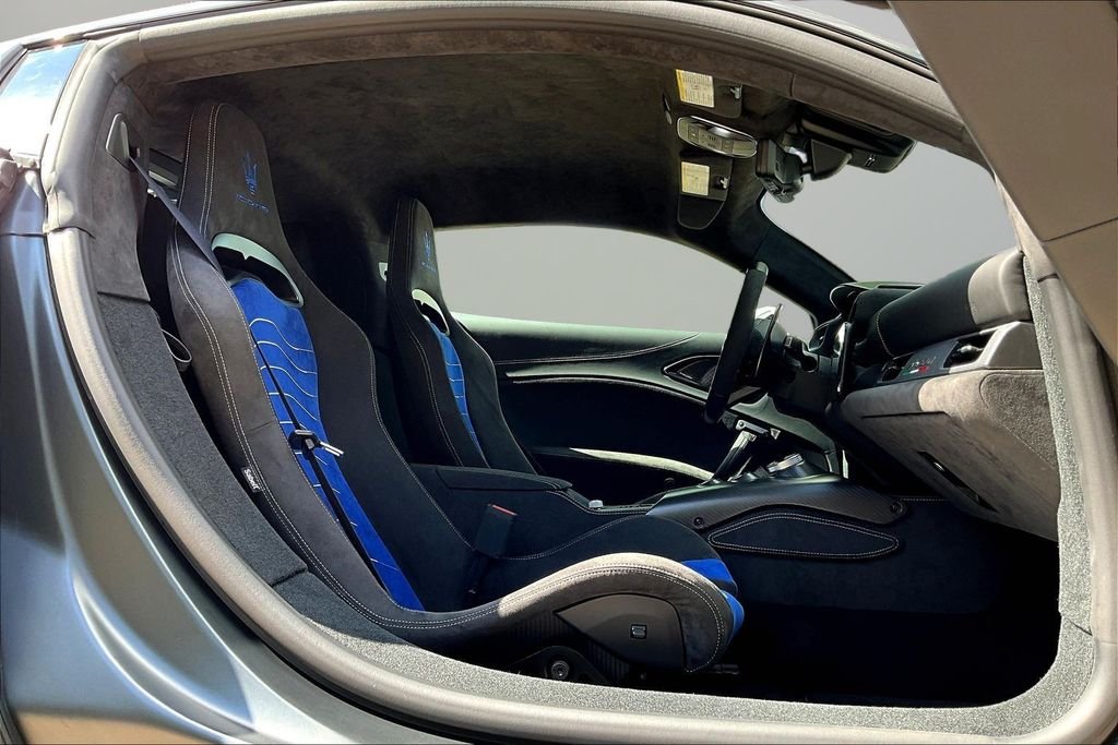 New 2025 White Maserati  image 9