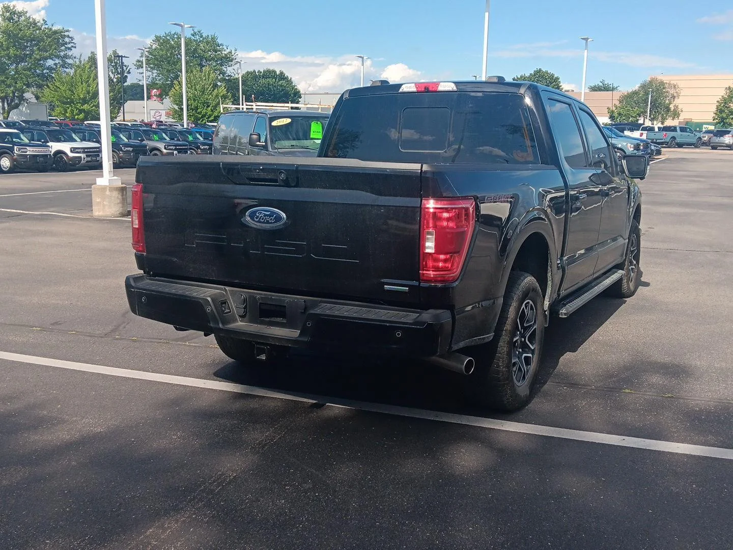 Used 2023 Agate Black Ford XLT image 5