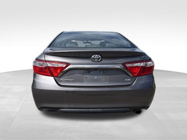Used 2016 Gray Toyota SE image 5