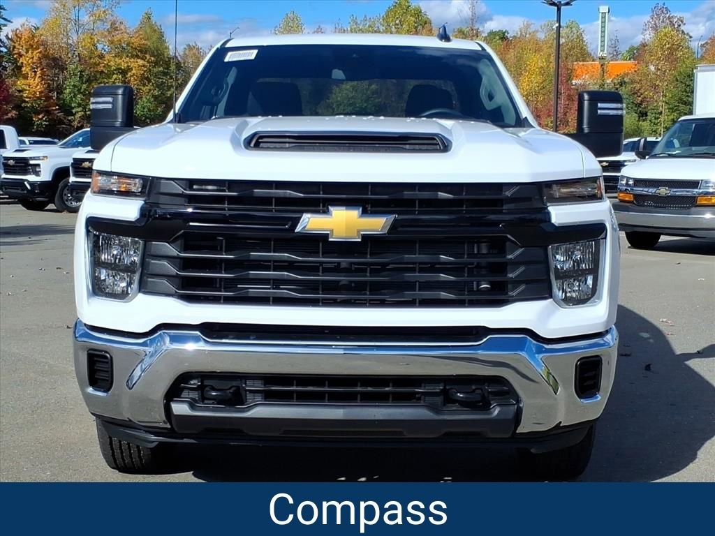 New 2026 Summit White Chevrolet WT image 33