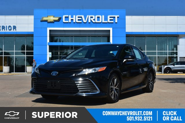 2022 Toyota Camry Hybrid XLE