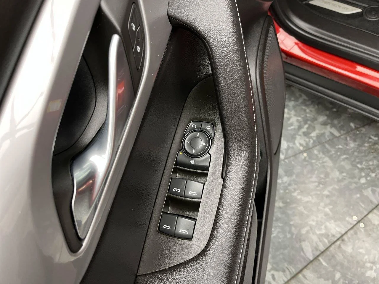 2023 Chevrolet Blazer 2LT - Photo 7