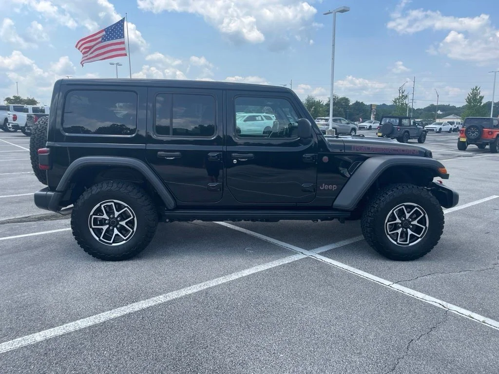 Used 2025 Black Jeep Rubicon image 6