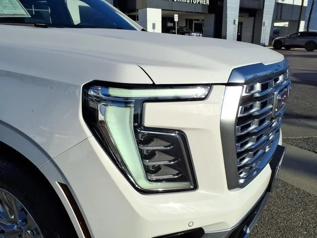 Used 2025 Summit White GMC Denali image 12