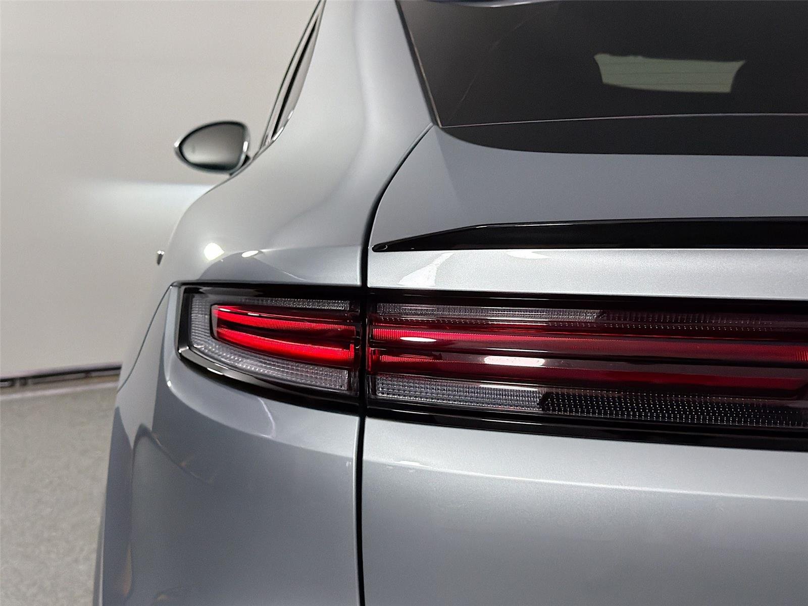 Certified Used 2025 Dolomite Silver Metallic Porsche Coupé image 16