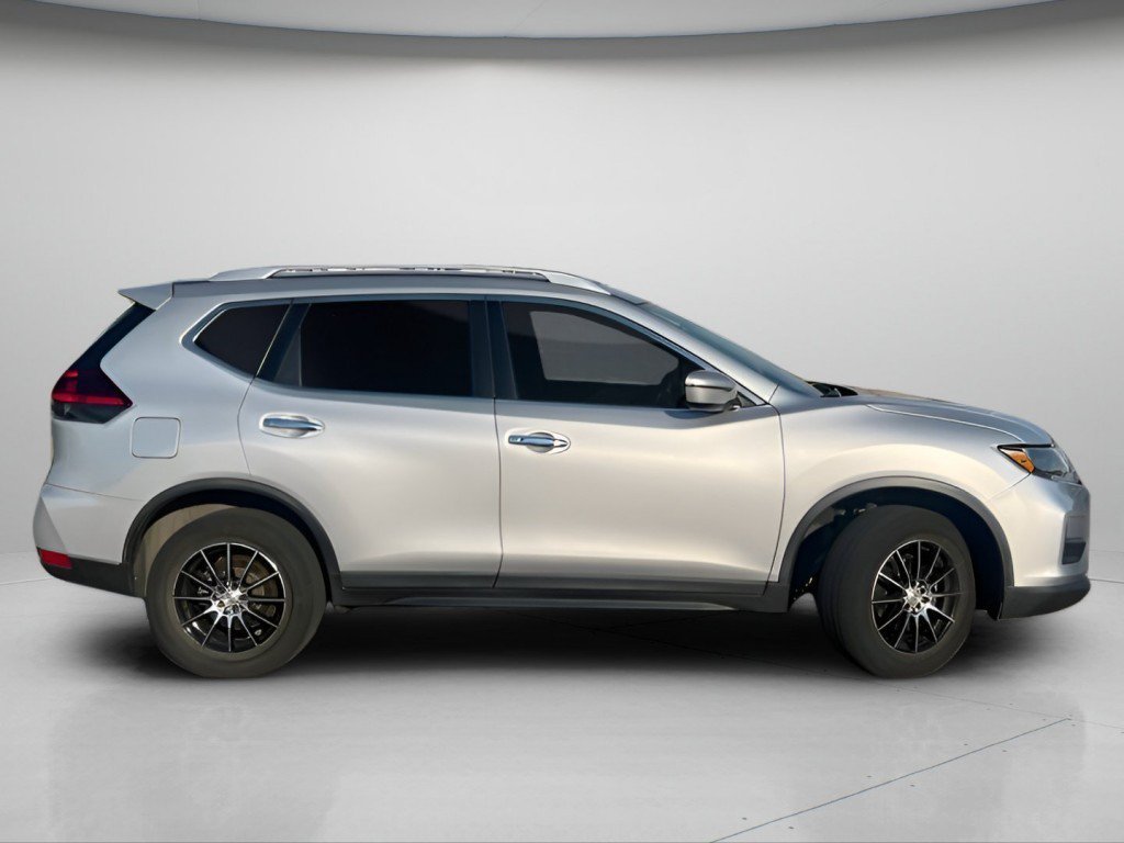 Certified Used 2019 Brilliant Silver Metallic Nissan SV image 4