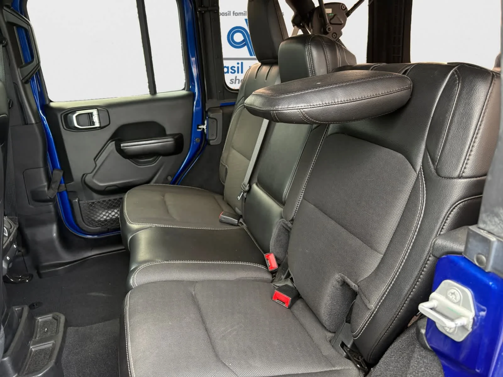 Used 2020 Ocean Blue Metallic Clearcoat Jeep Freedom image 17