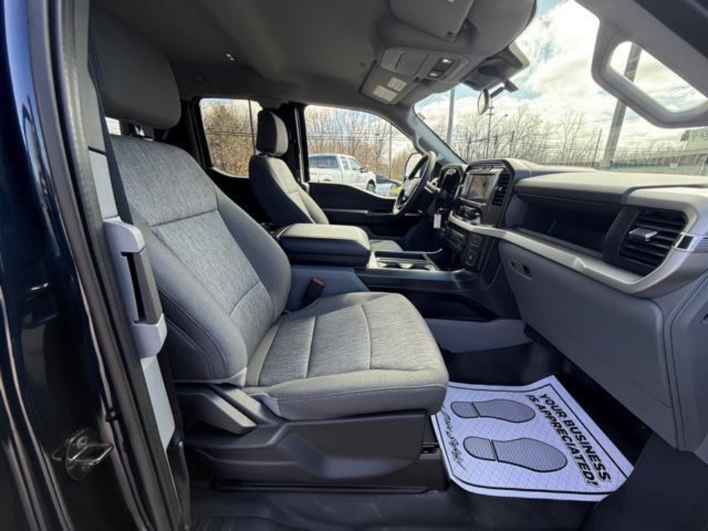 2022 Ford F-150 XL - Photo 22