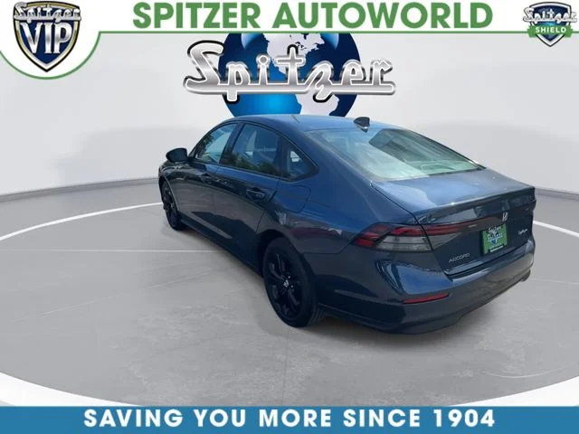 Used 2025 Blue Honda SE image 7