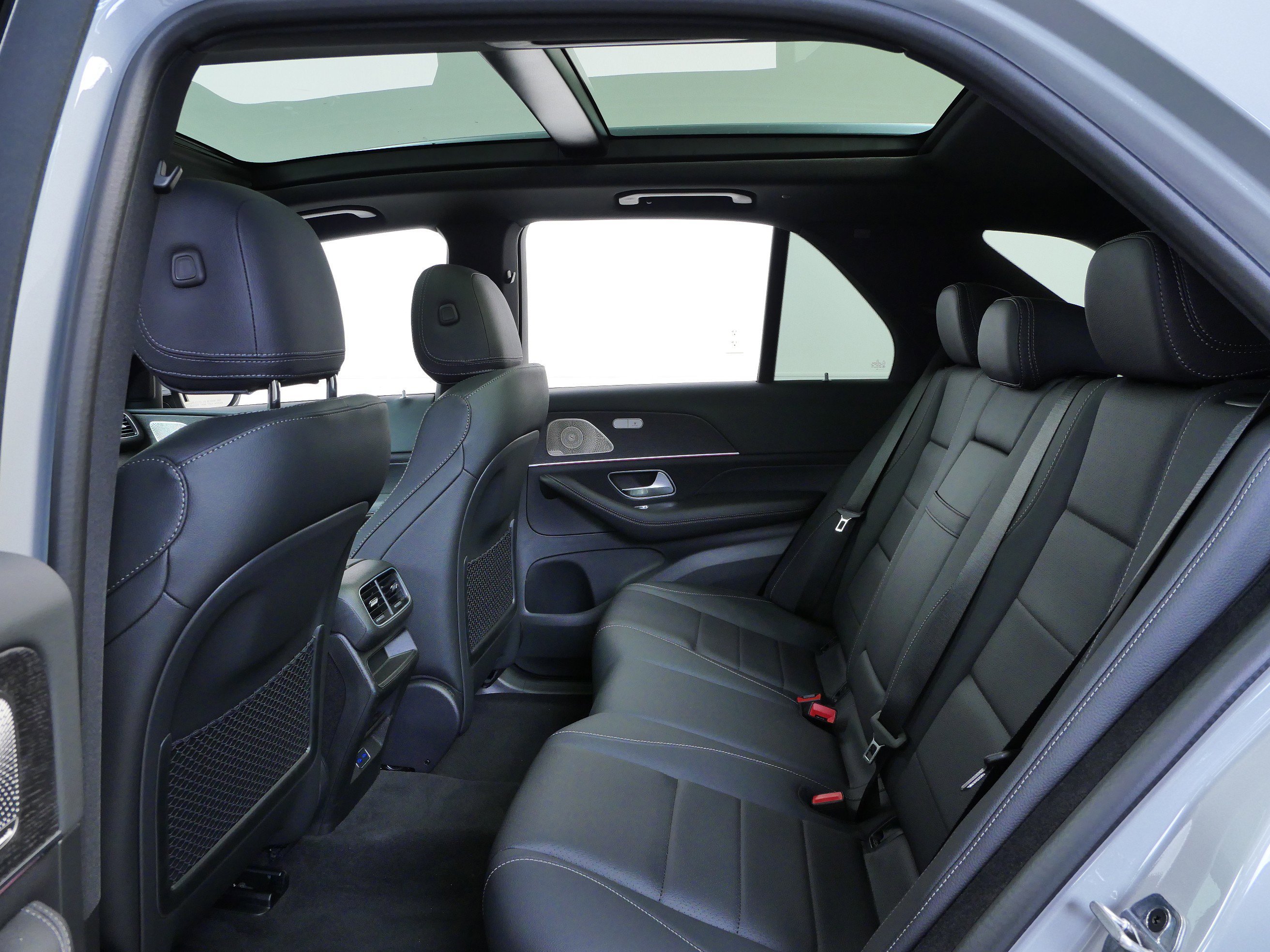 New 2026 MANUFAKTUR Alpine Grey Mercedes-Benz GLE 350 image 8