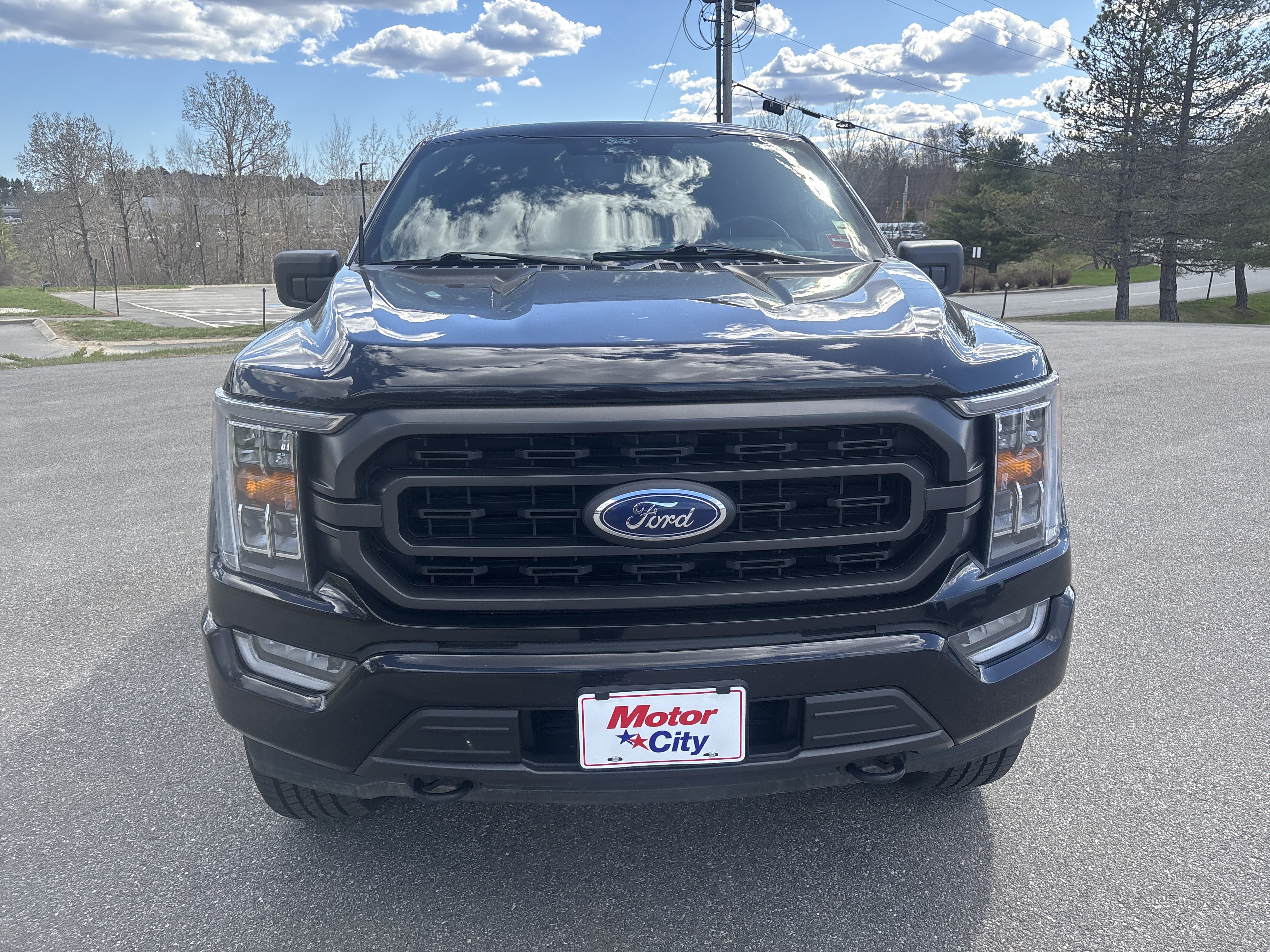 Used 2022 Agate Black Metal Ford XLT image 8