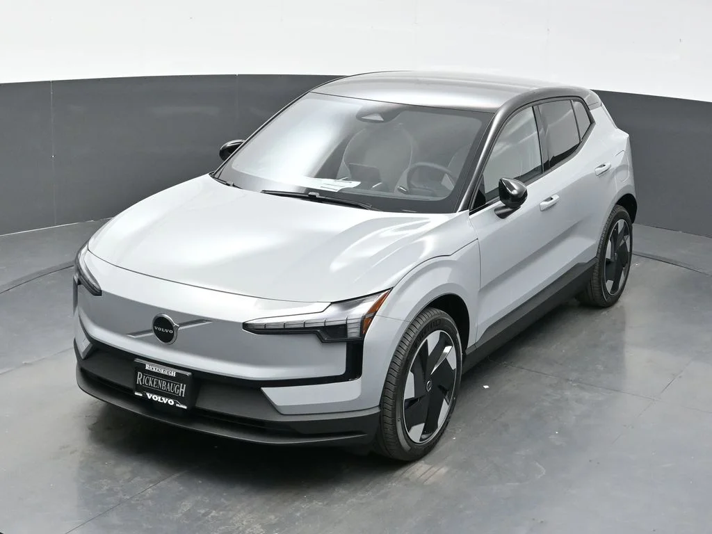 New 2026 Vapour Grey Volvo Twin Motor Performance Plus image 45