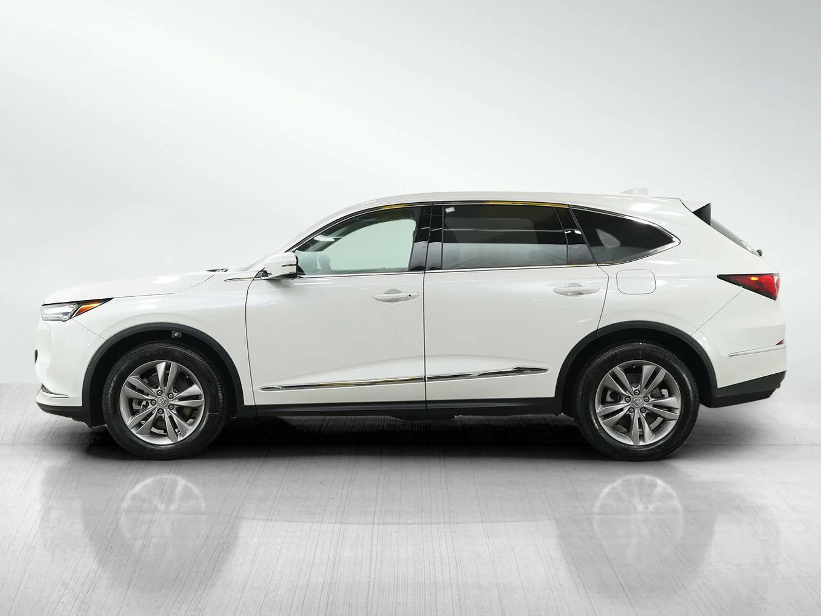 Used 2023 Acura MDX Base with VIN 5J8YE1H39PL016863 for sale in Burnsville, Minnesota