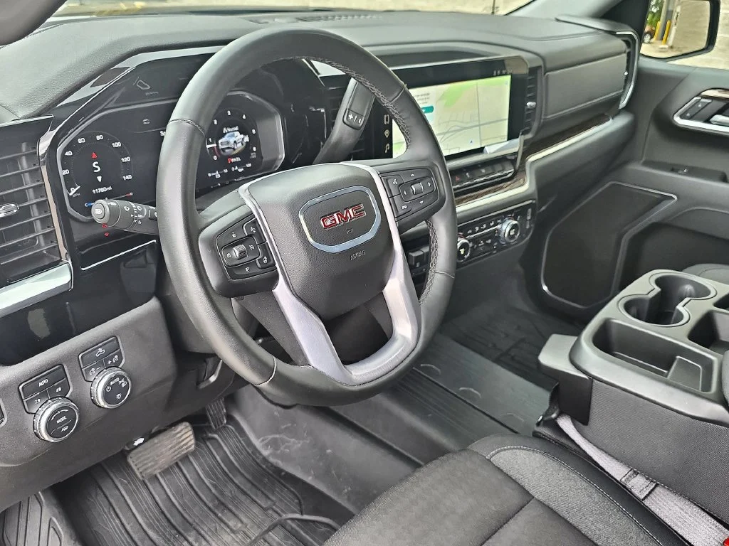 2026 GMC Sierra 1500 SLE - Photo 8