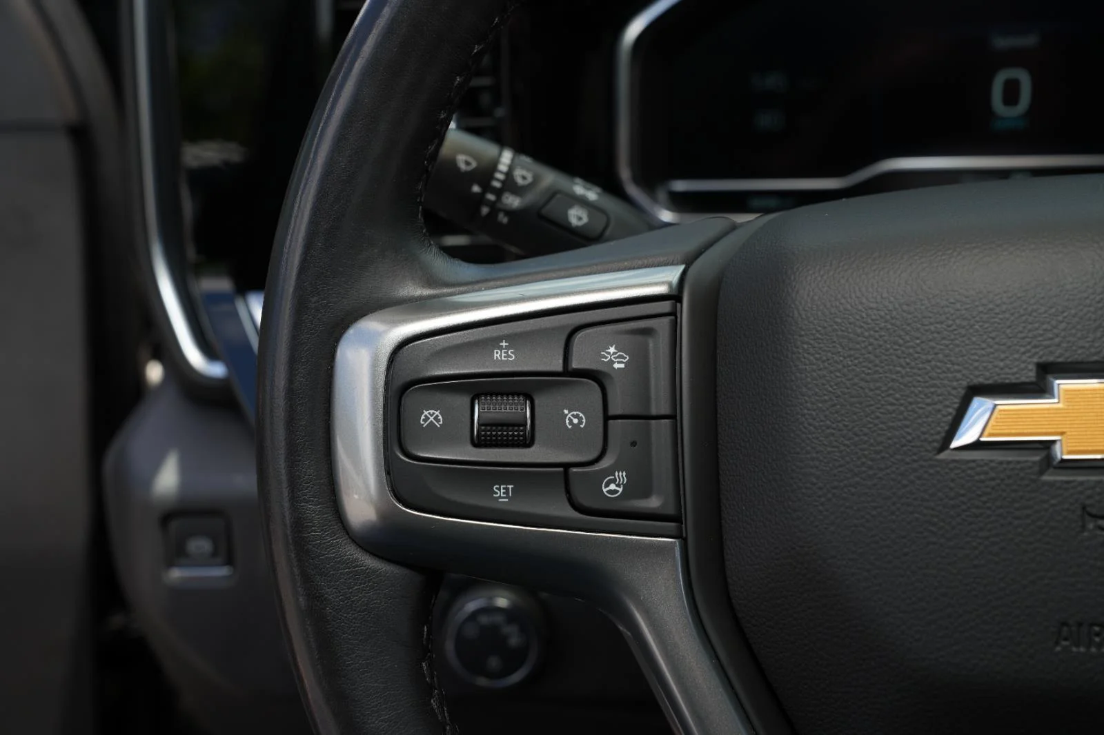 Used 2022 Dark Ash Metallic Chevrolet LT (2FL) image 23