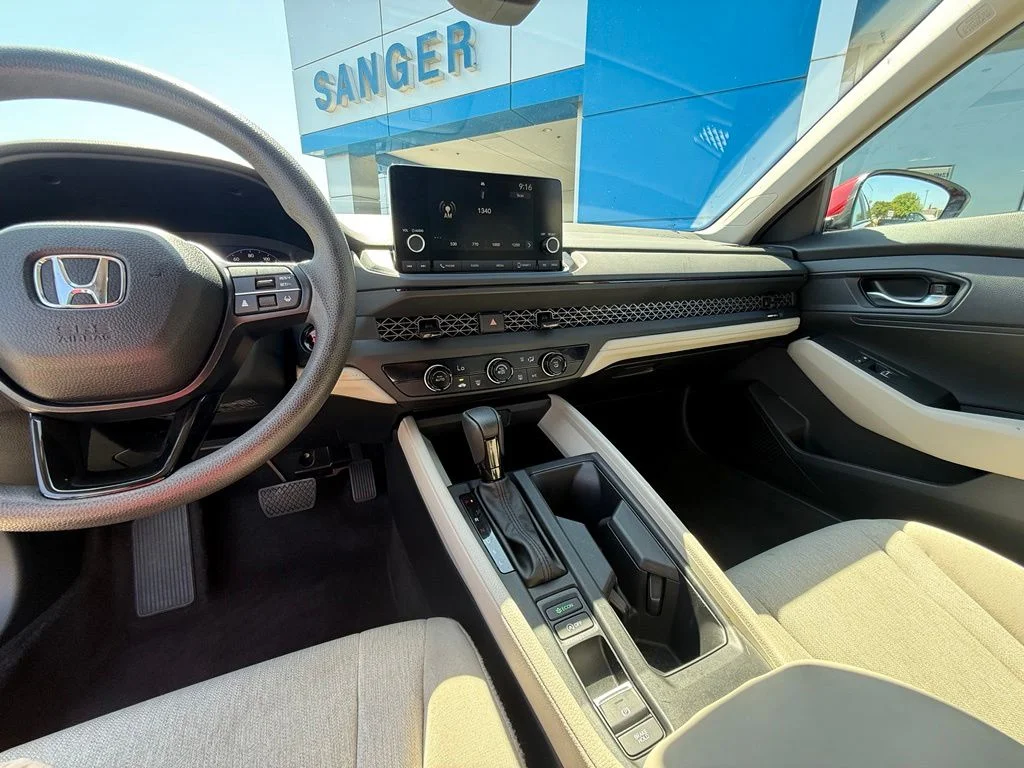 Used 2024 Red Honda LX image 22