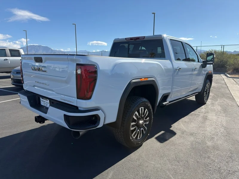 New 2026 Glacier White Tricoat GMC Denali Ultimate image 3