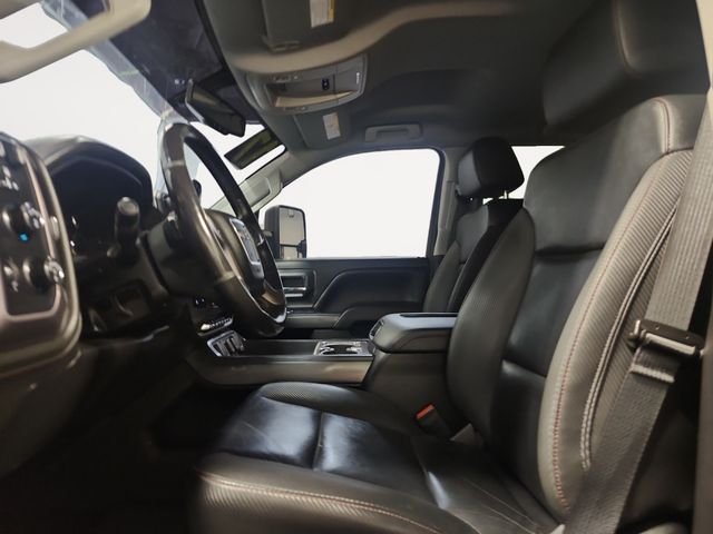 Used 2017 Black GMC SLT image 9