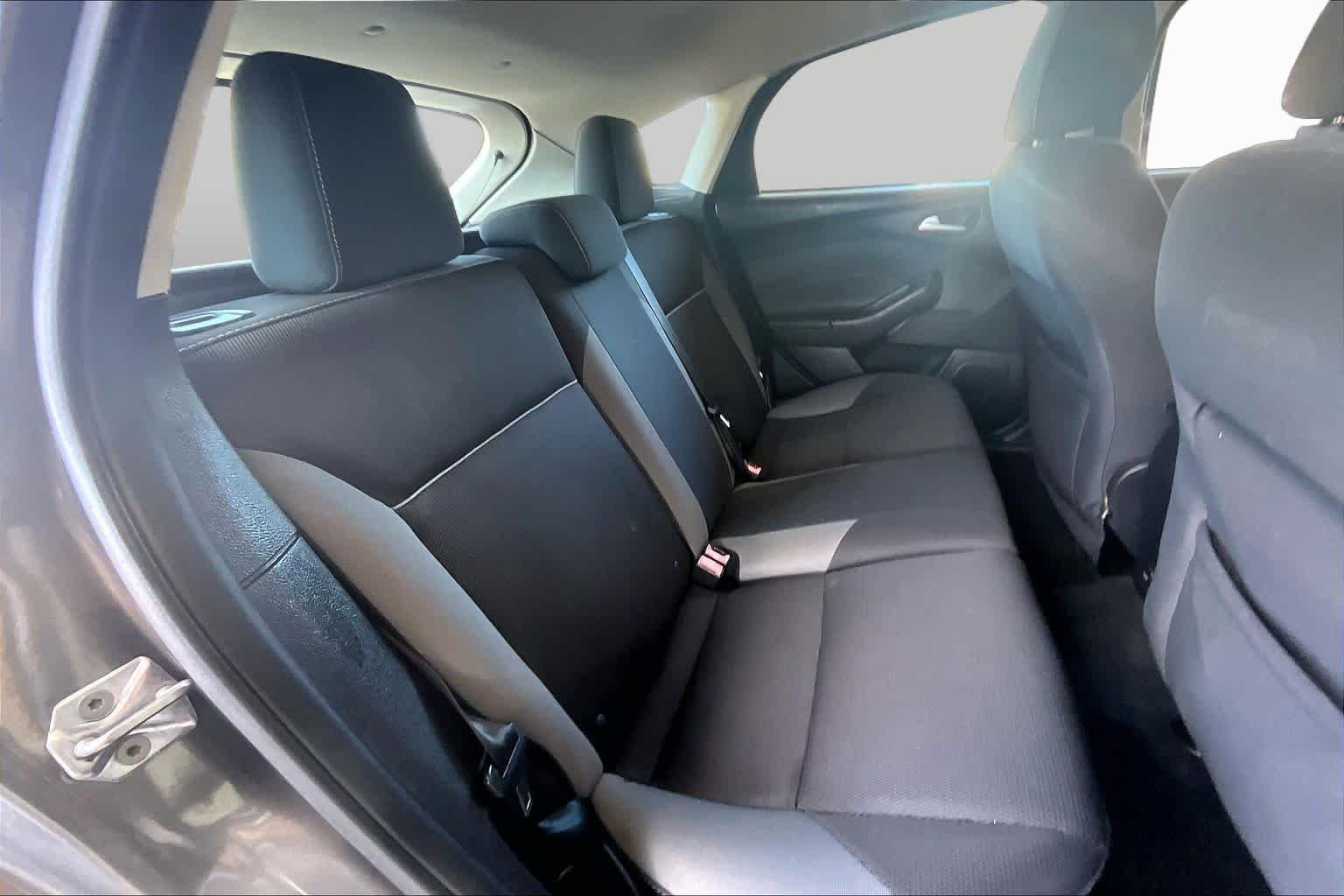 Used 2014 Sterling Gray Metallic Ford SE image 18