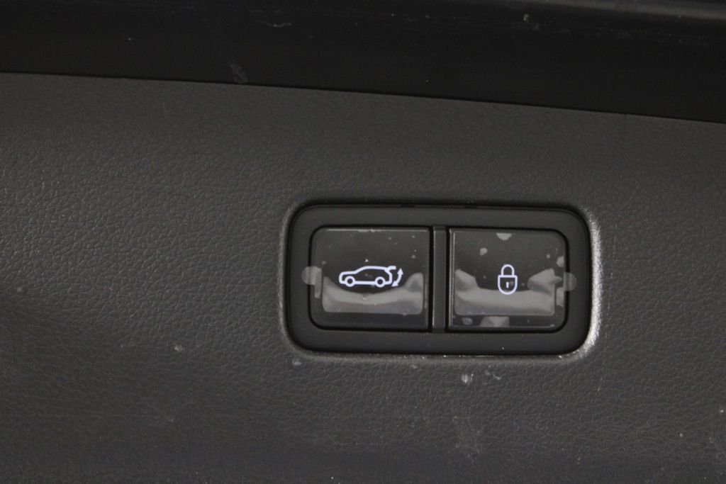 Used 2026 Black Genesis 3.5T Sport Prestige image 17