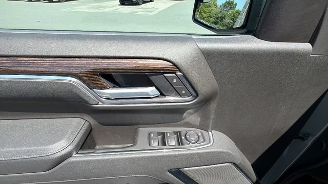 New 2026 Sterling Metallic GMC Elevation image 15