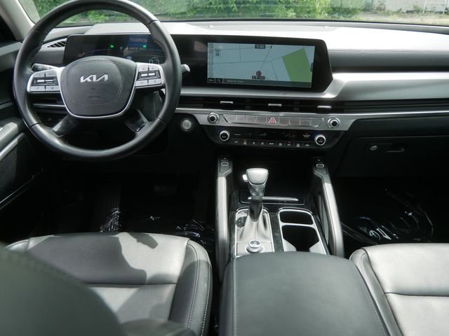 Used 2025 Gray Kia S image 21