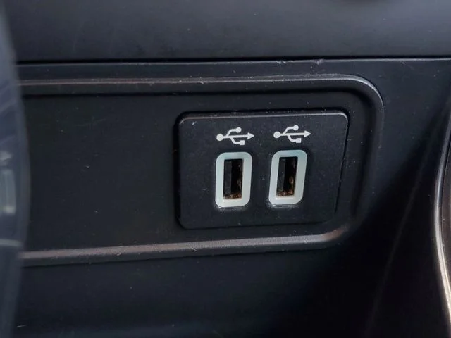 Used 2019 Blue Ford SES image 30