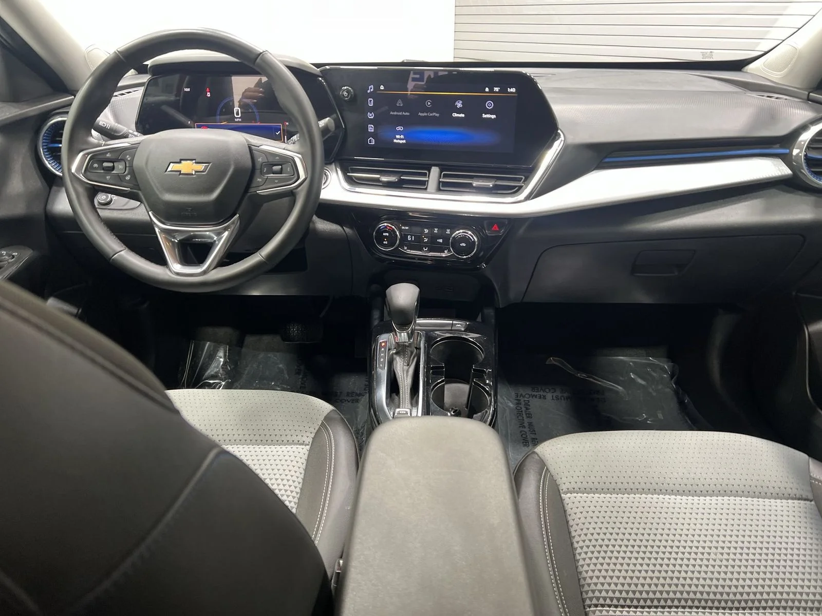 2025 Chevrolet Trax LT - Photo 20