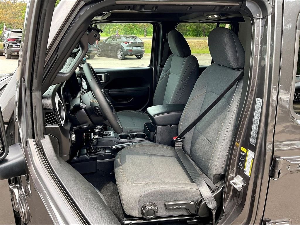 Used 2024 Gray Jeep Willys image 10