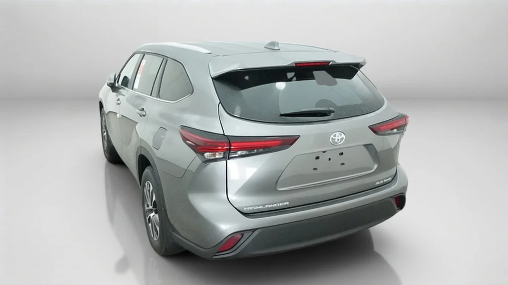 New 2026 Heavy Metal Toyota XLE image 13