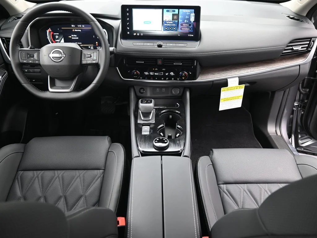 New 2026 Gray Nissan Platinum image 26