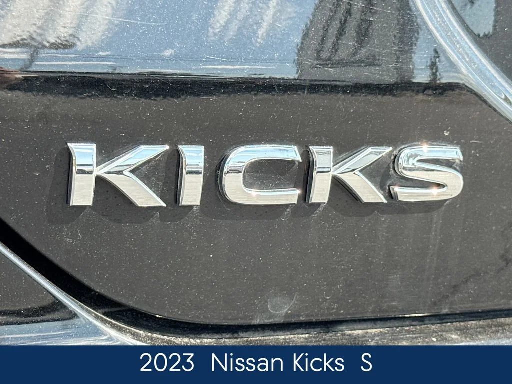 Used 2023 Black Nissan S image 9